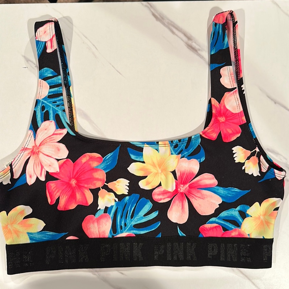Victoria’s Secret Pink Ultimate Sports Bra Floral Hibiscus SZ Med removable pads